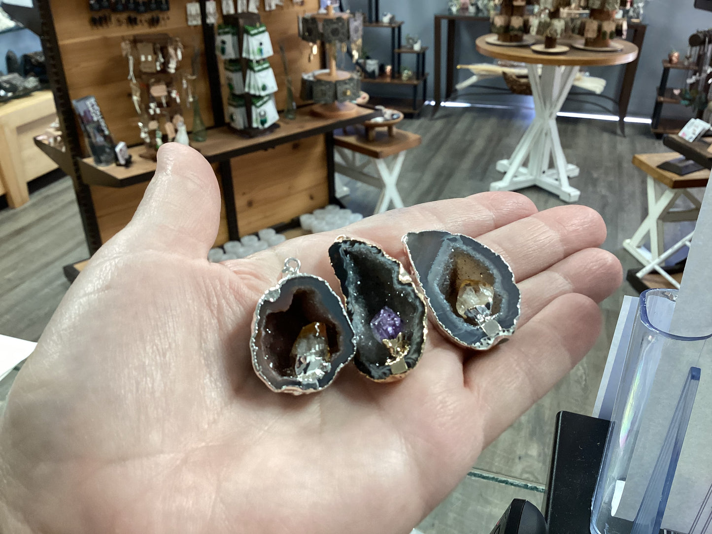Geode Pendant with Point