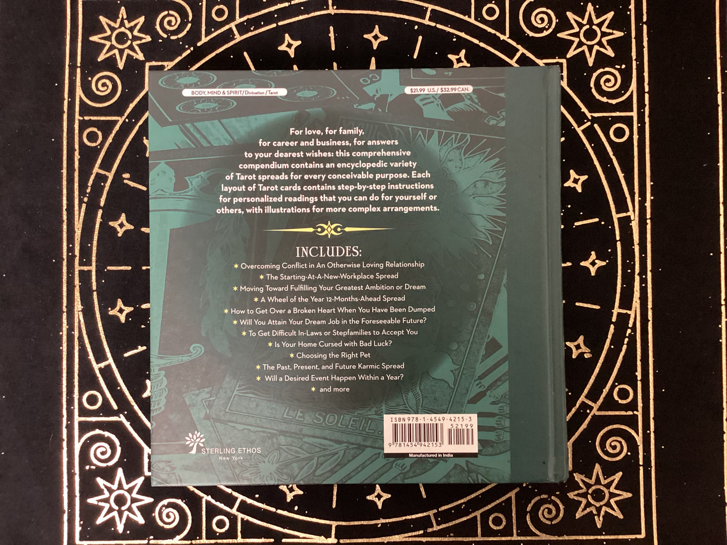 1001 Tarot Spreads by Cassandra Eason