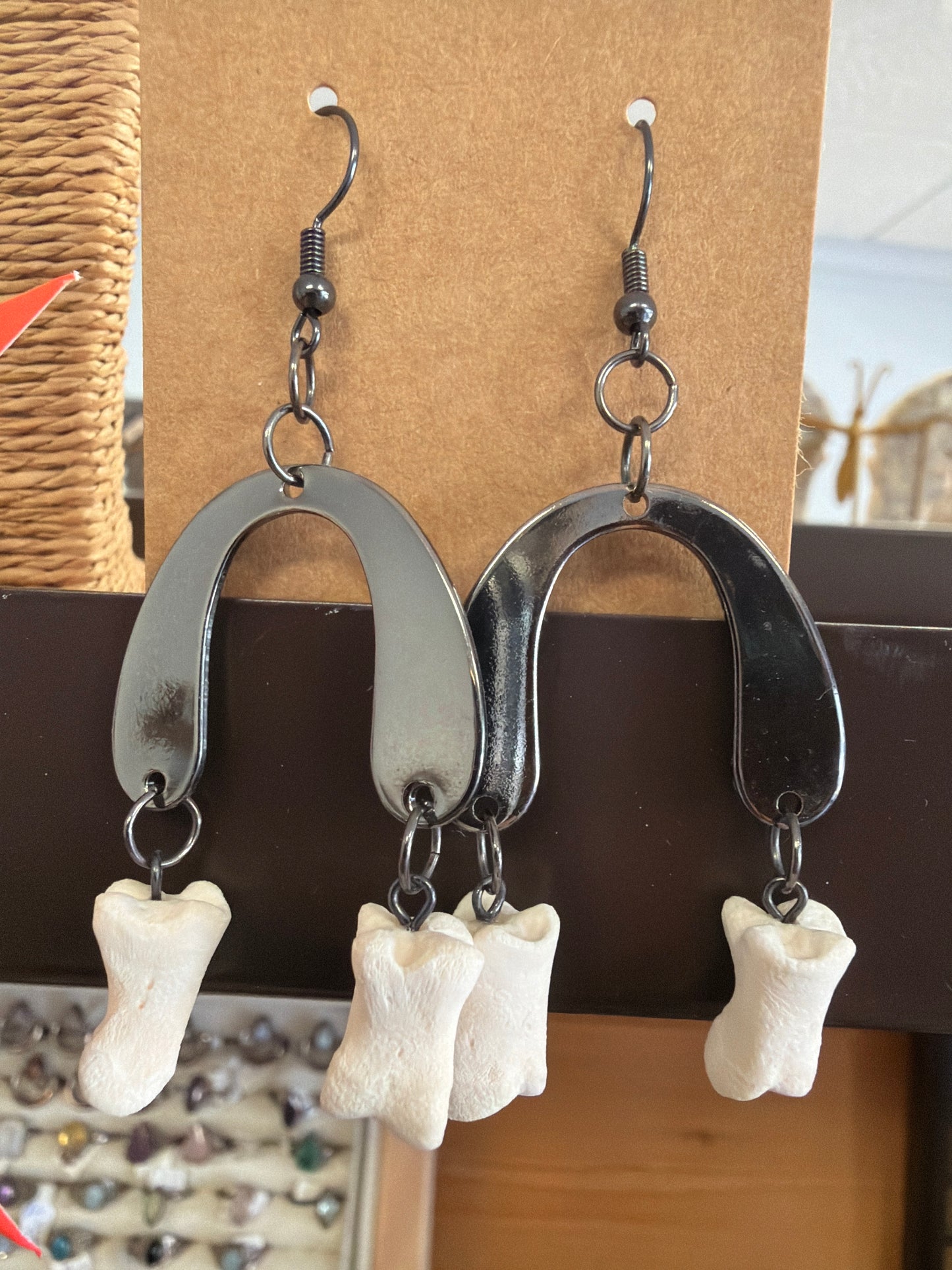 Pitzotl wild boar phalange earring w/u shape connector hennatite