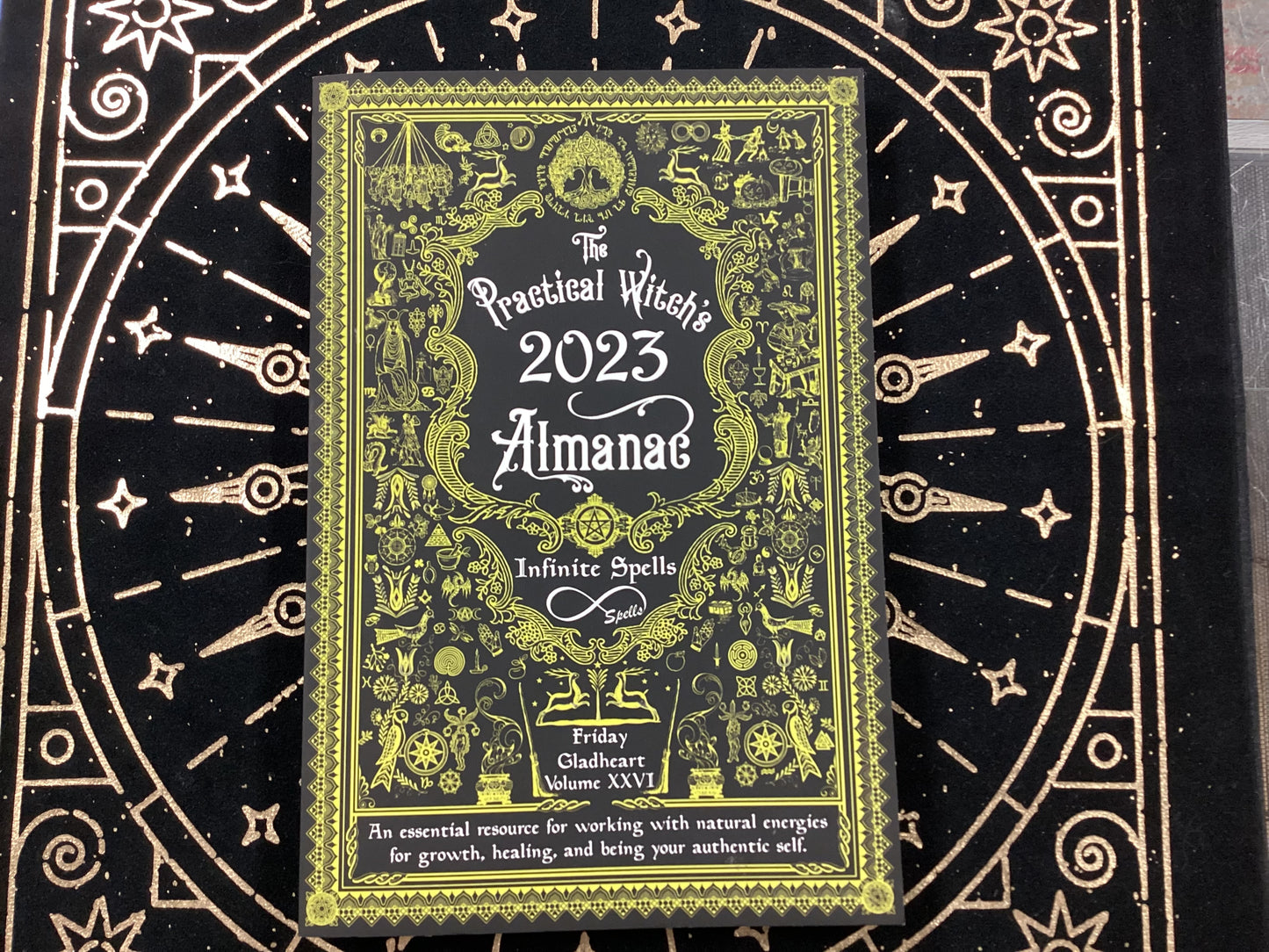 Practical Witch's Almanac 2023: Infinite Spells