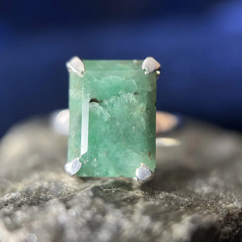 Emerald Shield Ring - Square