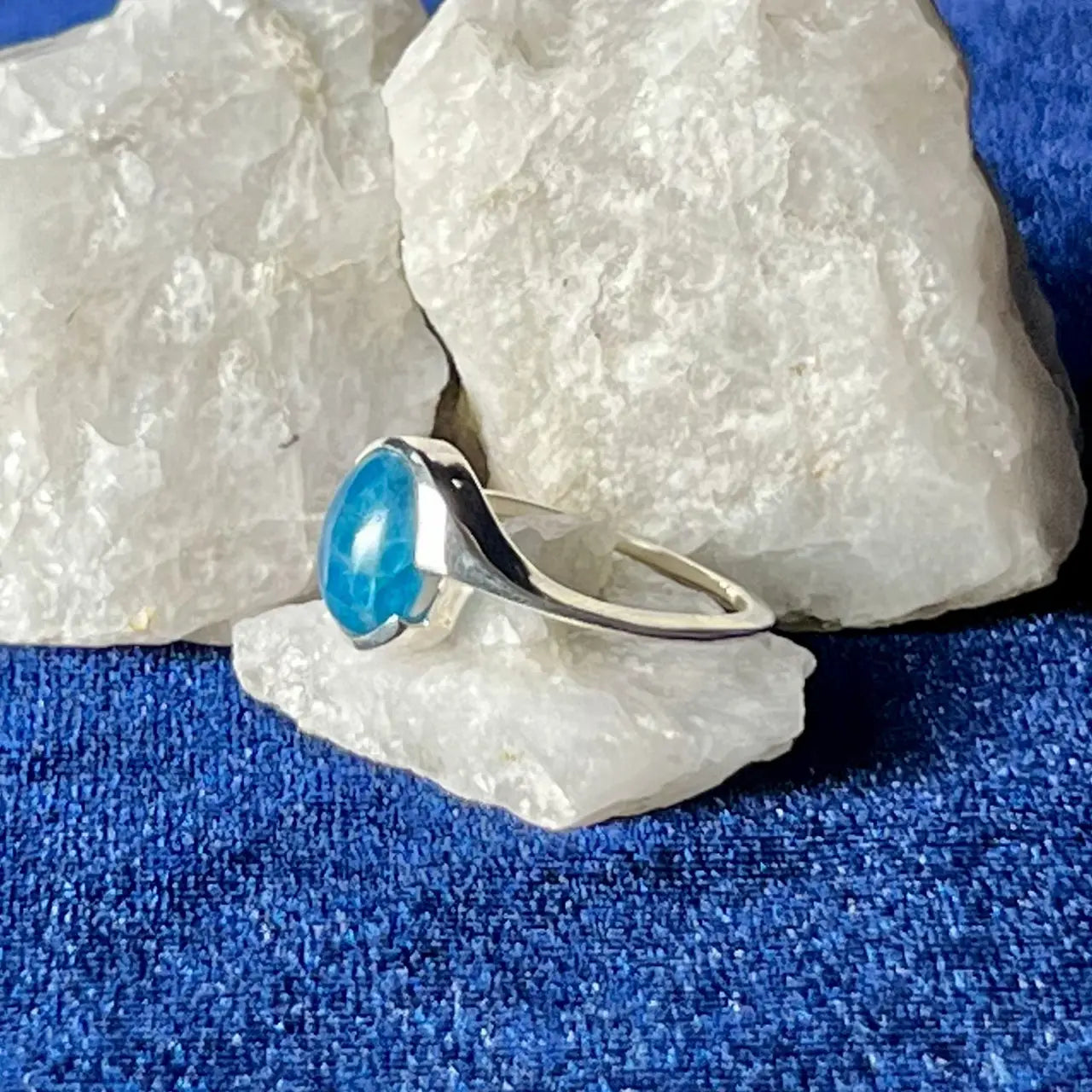 Apatite Cab Twist Ring