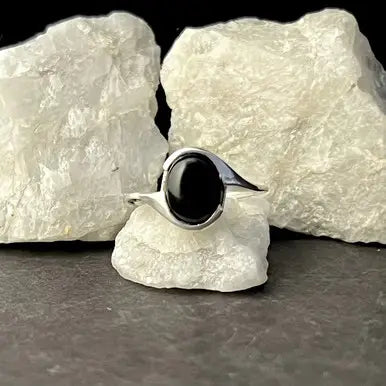 Black Onyx Cab Twist Ring