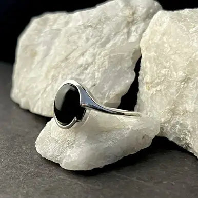 Black Onyx Cab Twist Ring