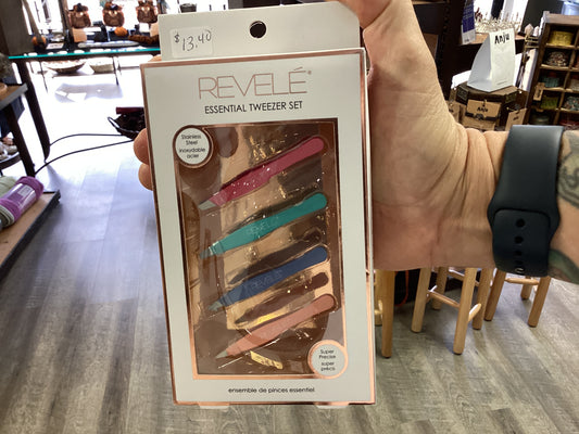 Revele tweezer set