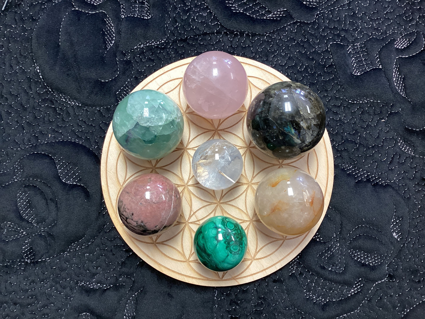 Flower of life multi sphere holder