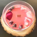 Rose quartz love & prosperity candle in red currant